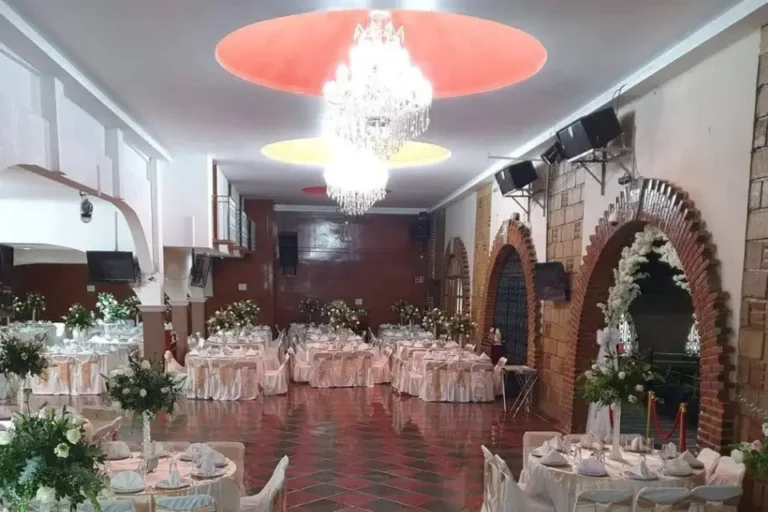 Salón Jardín La Finca y Salón La Hacienda Espacios Perfectos para Tus Eventos Especiales.