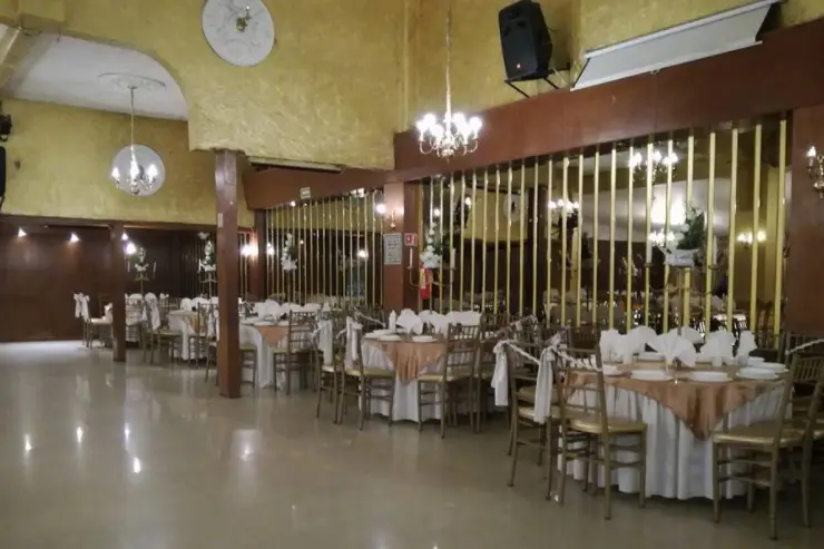 El Encanto de los Salones de Fiesta Pequeños Descubre Salón de Fiestas Monarca.