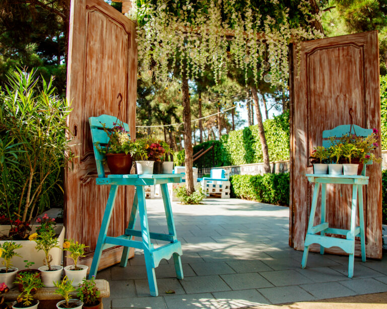 La Herradura y La Terraza: Salones de Eventos que Marcan la Diferencia.